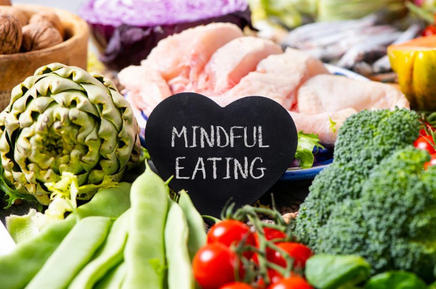 Mindful eating, one step in natural acid reflux relief